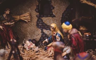 Making Traditions  |  Celebrating the Season of Advent